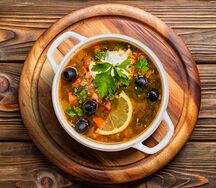 Солянка сборная мясная