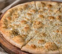 Фокачча с сыром моцарелла