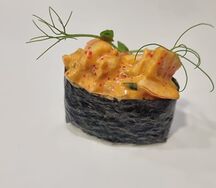 Спайси-суши с тунцом 