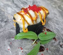 Запеченный Гункан с тунцом