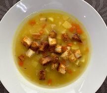 Гороховый суп с копченостями