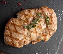 Стейк из cвинoй шеи