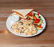 Скрэмбл курица вяленые томаты