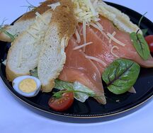 Цезарь с лососем 