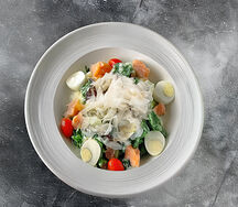 Цезарь с семгой