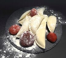 Вареники с клубникой (заморозка)