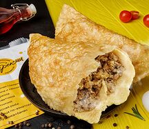 С мраморной говядиной и омлетом