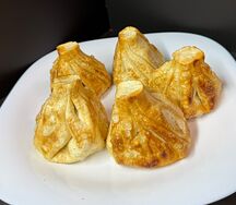 Жареные Хинкали с сыром сулугуни 