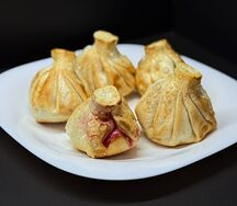 Жареные хинкали Клубника 