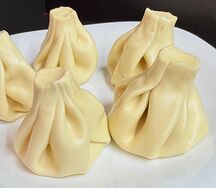 Отварные хинкали с ягненком