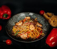 Удон с креветками