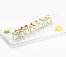 Ролл с креветкой, сливочным сыром и икрой тобико