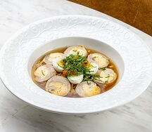 Куриный суп с яичной лапшой и фермерским цыплёнком