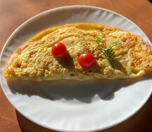 Омлет с ветчиной и сыром
