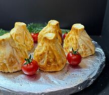 Жареные хинкали сыр, грибы и укроп