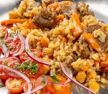 Плов с нутом и бараниной 
