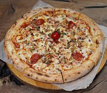 Пицца Мясное плато