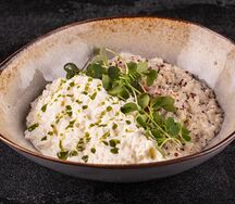 Сливочное киноа с пармезаном