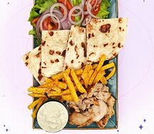 Открытый сувлак с пряной курочкой