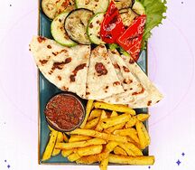 Открытый сувлак с овощами гриль