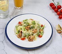 Салат Цезарь с курицей