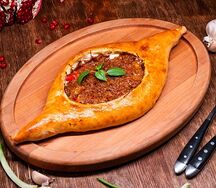 Аджарский с пряной говядиной 