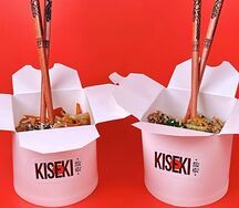 Wok Лапша рисовая с креветкой в устричном соусе 