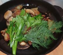 Картофель жареный с грибами