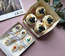 Набор ванильных капкейков с голубикой и ассорти чизкейков в белом шоколаде №4