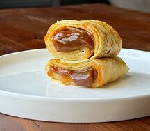 Блинчик с вареной сгущёнкой 