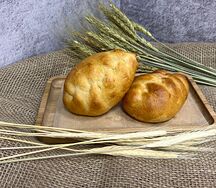 Пирожок печеный с капустой