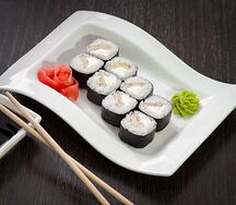 Классический ролл с Курицей