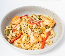 Wok удон с креветкой
