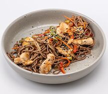  Wok соба с курицей