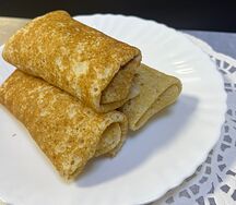 Блинчики с крабовыми палочками и яйцом