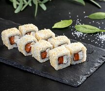 Сливочный лосось в кунжуте