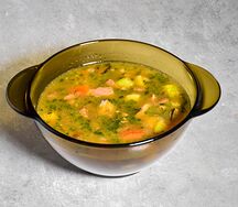 Венгерский говяжий суп-гуляш с болгарским перцем