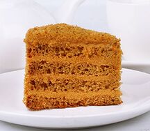 Десерт Медовик