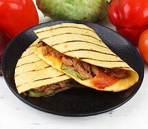 Кесадилья с курицей
