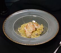Паста с курицей и грибами