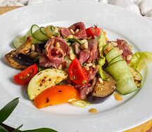 Салат с ростбифом и печеными овощами