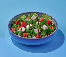 Салат с брынзой и томатами