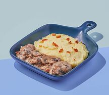 Курица в сливочном соусе с пюре