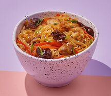Курица с фунчозой