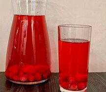 Компот кизиловый собственного приготовления