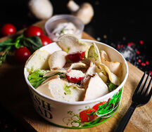 Салат Цезарь Классический с запеченной куриной грудкой
