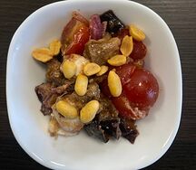 Салат с баклажанами, томатами и сыром 
