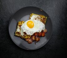 Вафля для него
