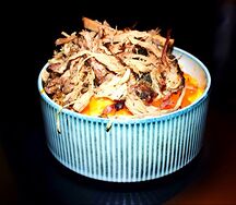 Mac and Cheese с рваной свининой