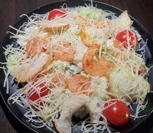 Цезарь с креветками 